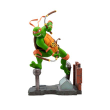 Load image into Gallery viewer, Teenage Mutant Ninja Turtles Michelangelo 7.7&quot; Tall SFC