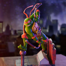 Load image into Gallery viewer, Teenage Mutant Ninja Turtles Michelangelo 7.7&quot; Tall SFC